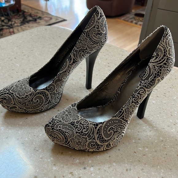 Carlos Santana Shoes - **SOLD** CARLOS by Carlos Santana Heels